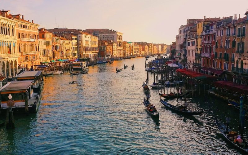Kanál Grande: nejdůležitější dopravní tepna Benátek