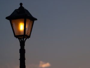 Čísla na lampách