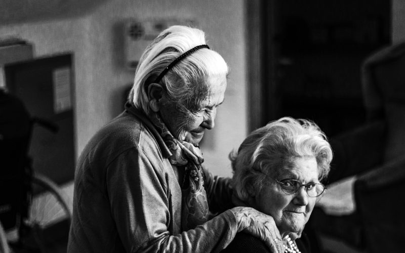 Důstojný život seniorů