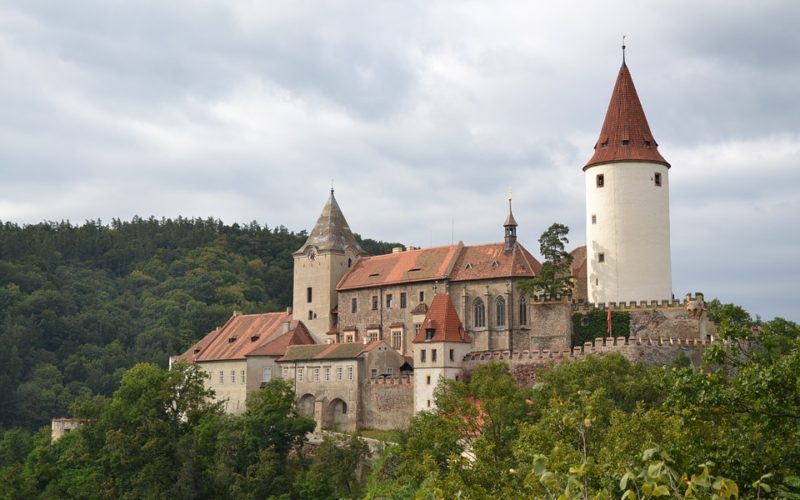 Po stopách českých pohádek. Na jakých hradech a zámcích se natáčely ty nejznámější?