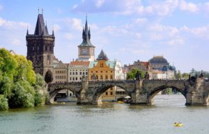 Staroměstská mostecká věž a její tajemství
