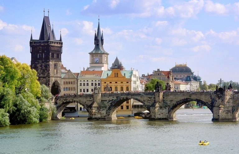 Staroměstská mostecká věž a její tajemství